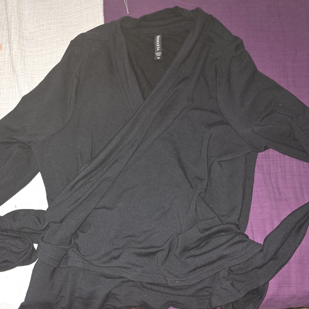 Black sweater from althleta 3x